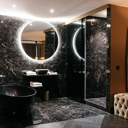 Otel Britannique 4*